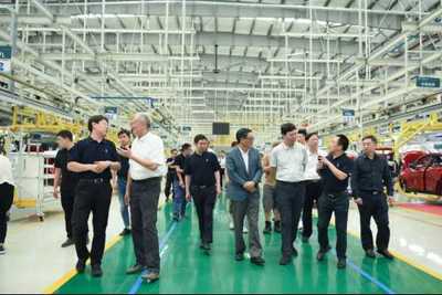 技術驅動未來 汽車評價研究院專家團深入哪吒汽車共話創(chuàng)新